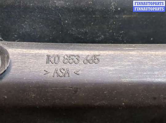 купить Заглушка (решётка) бампера на Volkswagen Golf 5 2003-2009