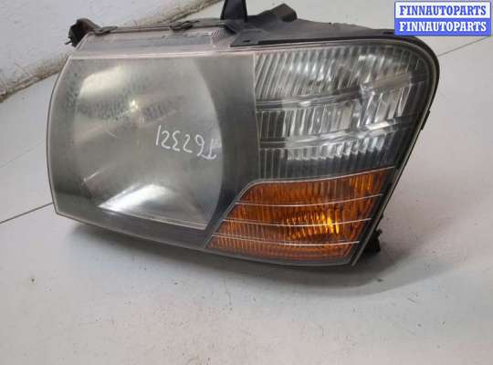 купить Фара (передняя) на Mitsubishi Pajero / Montero 2000-2006