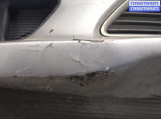 купить Заглушка (решётка) бампера на Chrysler 300C 2011-