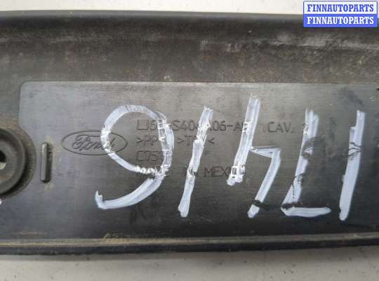 купить Накладка замка капота на Ford Escape 2019-2022