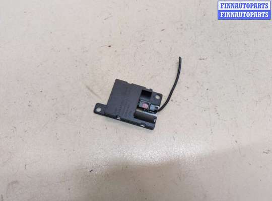 Усилитель антенны BM3369907 на BMW 5 E60 2003-2010