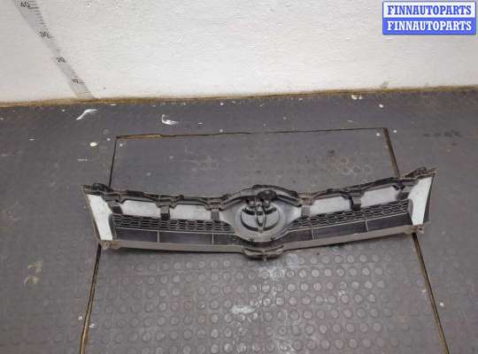 купить Решетка радиатора на Toyota Corolla Verso 2004-2009