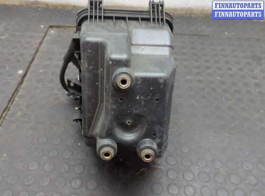 купить Корпус воздушного фильтра на Toyota Highlander 1 2001-2007