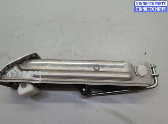 Домкрат MB1579650 на Mercedes C W204 2006-2015