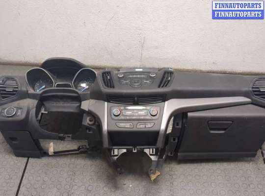 Панель передняя салона (торпедо) FO1803272 на Ford Escape 2015-2019