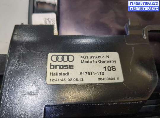 Дисплей бортового компьютера на Audi A6 (C7)