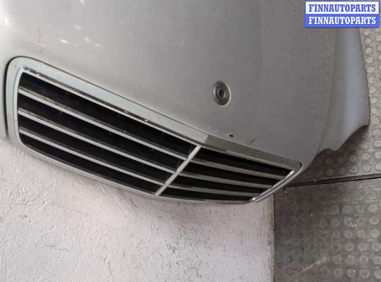 купить Решетка радиатора на Mercedes C W203 2000-2008