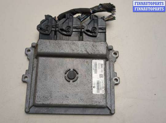 Блок управления двигателем RN1570672 на Dacia Sandero 2013-2020