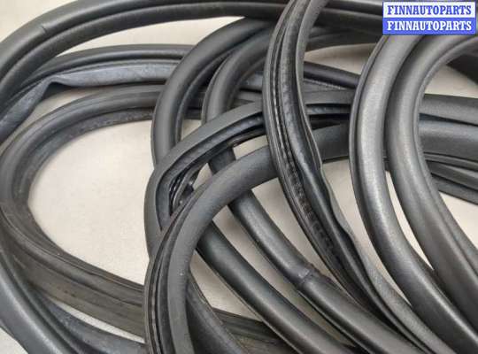 купить Уплотнитель на Acura RDX 2013-2018