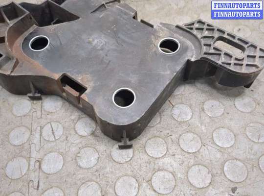 купить Кронштейн фары на Renault Scenic 2003-2009