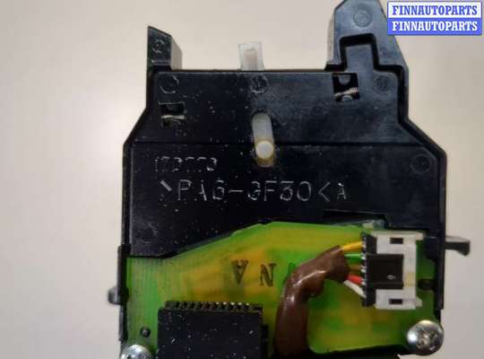 купить Переключатель поворотов на Volvo V50 2004-2012