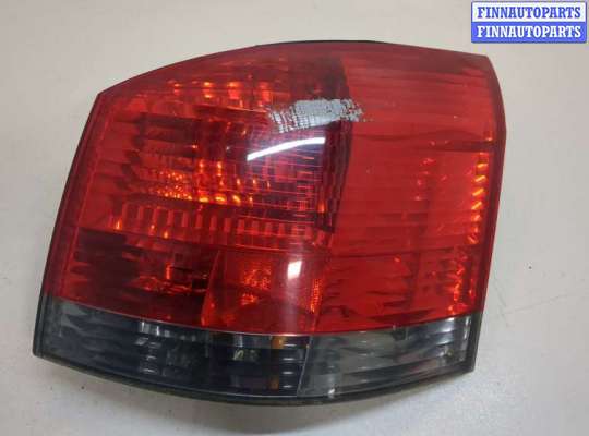Фонарь задний на Opel Vectra C