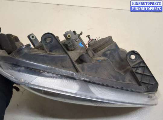 Фара передняя на Nissan Qashqai I (J10)