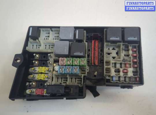 купить Блок предохранителей на Ford C-Max 2002-2010