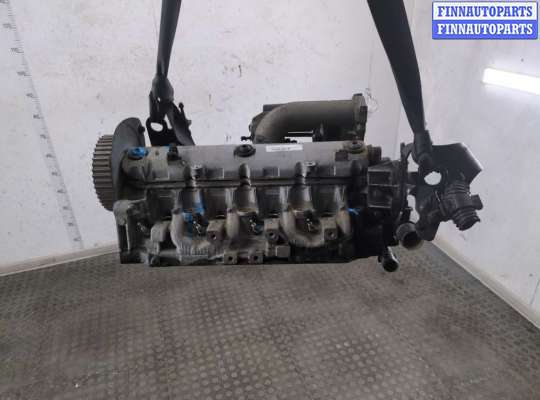 Головка блока (ГБЦ) RN1572894 на Renault Megane 2 2002-2009