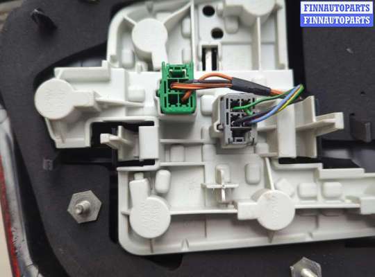 Фонарь задний на Volvo S40 II | V50 (MS)