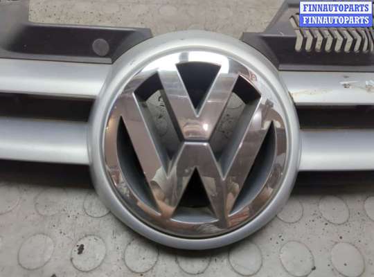 купить Решетка радиатора на Volkswagen Golf 5 2003-2009