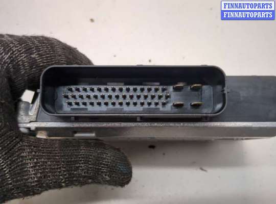 купить Блок управления раздаткой на Volkswagen Touareg 2002-2007