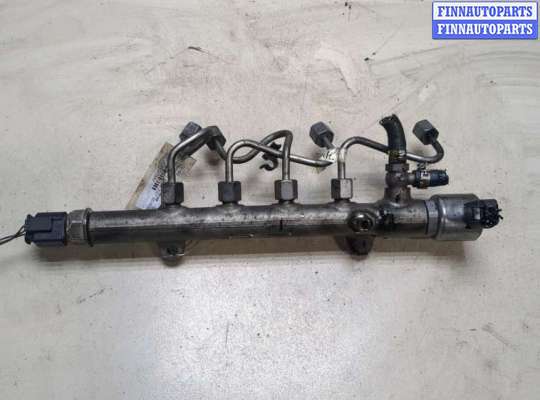 купить Рампа (рейка) топливная на Mercedes C W204 2007-2013