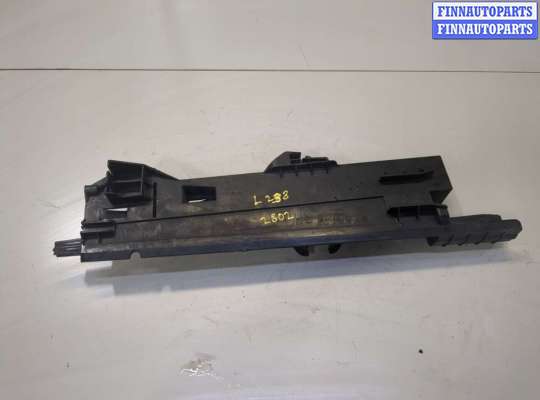 купить Кронштейн радиатора на BMW X5 E70 2007-2013