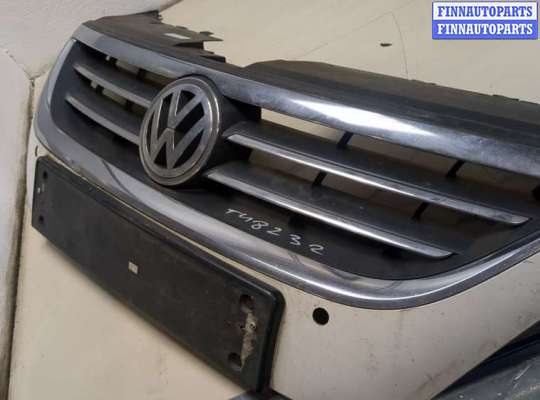 Решетка радиатора VG2402315 на Volkswagen Passat CC 2008-2012