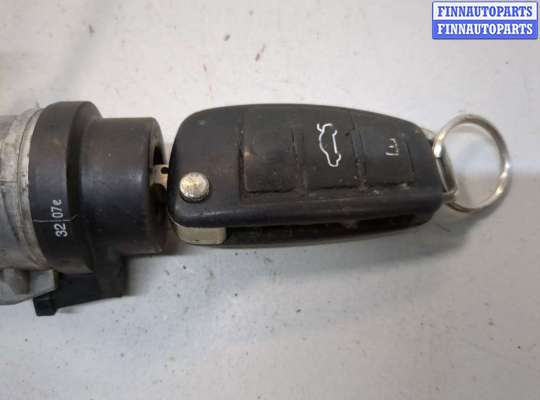 Замок зажигания с ключом на Audi A4 (8E/8H, B7)
