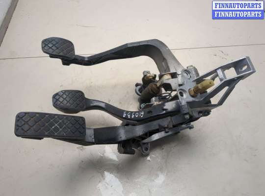 купить Узел педальный (блок педалей) на Audi A4 (B5) 1994-2000