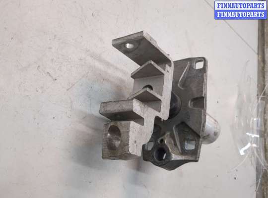 купить Кронштейн усилителя бампера на Audi A8 (D3) 2002-2010