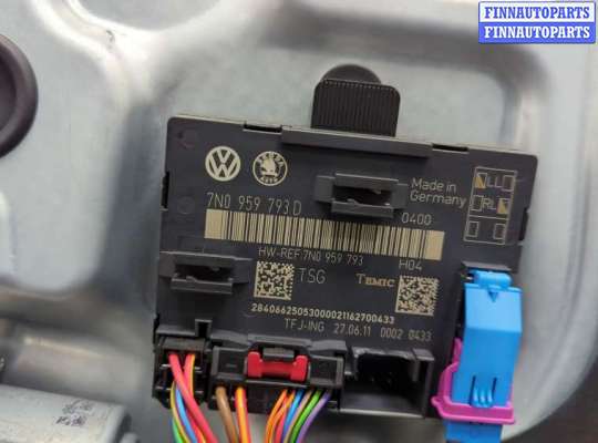 купить Стекло боковой двери на Skoda Yeti 2009-2018