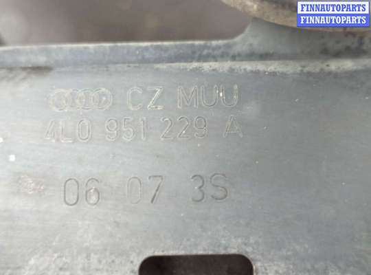 купить Рамка передняя (телевизор) на Audi Q7 2005-2015