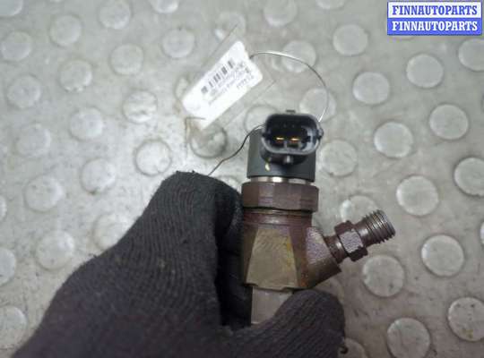 Форсунка топливная на Opel Insignia I (G09)