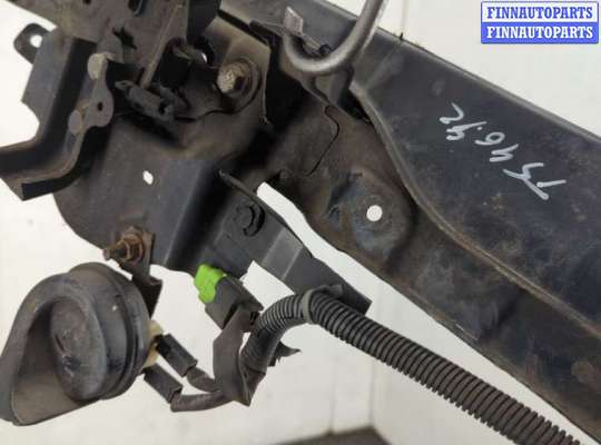 купить Рамка капота на Nissan Note E11 2005-2013