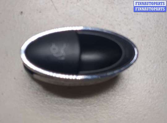 купить Кнопка открывания багажника на Mercedes E W211 2002-2009