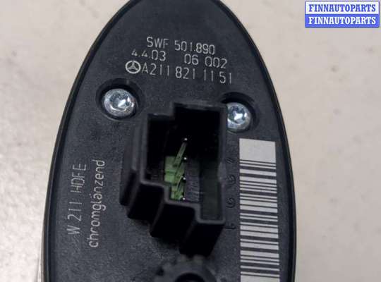 купить Кнопка открывания багажника с крышки на Mercedes E W211 2002-2009