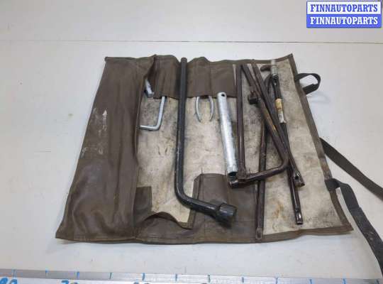 Купить Набор инструментов штатный на Toyota Land Cruiser (100) - 1998-2007 Набор инструментов штатный TT933812 на Toyota Land Cruiser (100) - 1998-2007