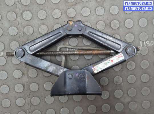 Домкрат на Peugeot 3008 I