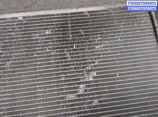 купить Радиатор охлаждения двигателя на Pontiac Vibe 1 2002-2008