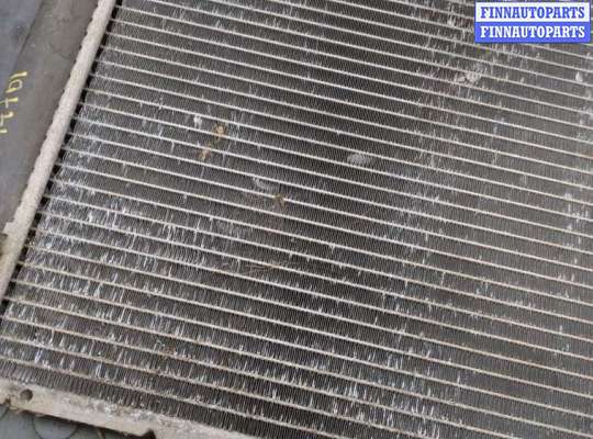 купить Радиатор охлаждения двигателя на Pontiac Vibe 1 2002-2008