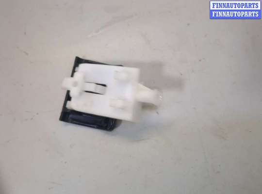 купить Ручка открывания капота на Toyota Tundra 2007-2013