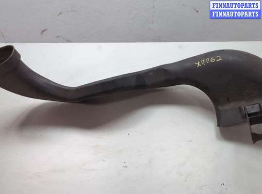 Воздухозаборник OP2353968 на Opel Astra J 2010-2017