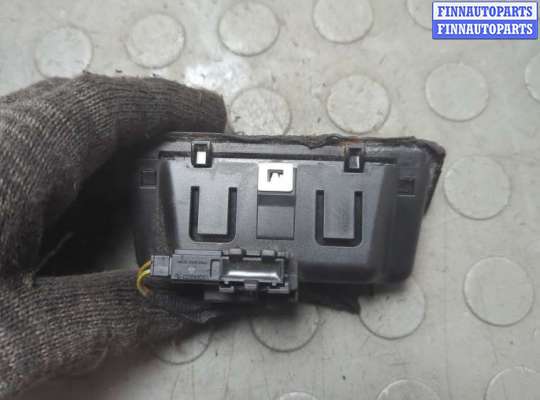 купить Кнопка открывания багажника с крышки на BMW X5 E70 2006-2013
