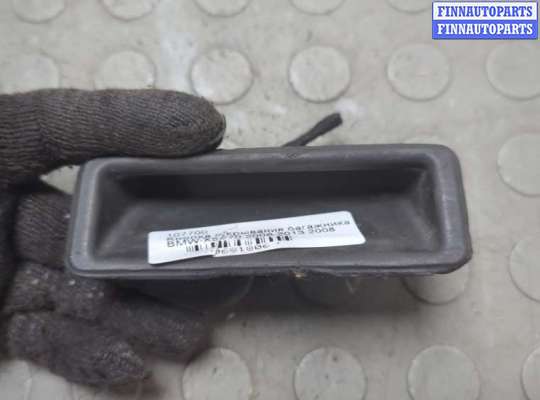 купить Кнопка открывания багажника с крышки на BMW X5 E70 2006-2013