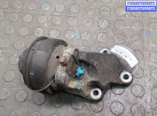 Купить Кронштейн двигателя на Volvo XC90 2002-2014 Кронштейн двигателя VL568944 на Volvo XC90 2002-2014
