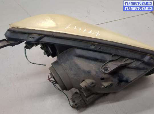 купить Фара (передняя) на Toyota RAV 4 2000-2005