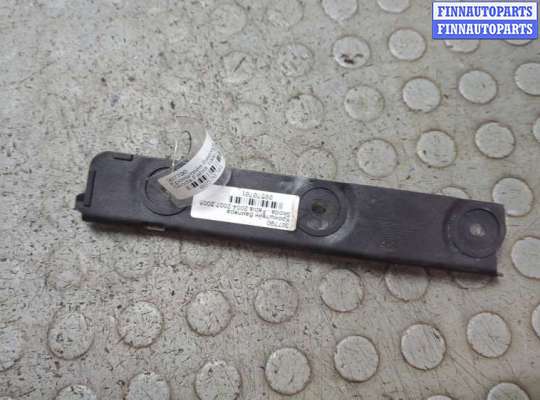 Кронштейн бампера SK522272 на Skoda Fabia 1999-2007