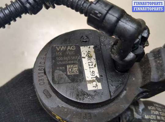 купить Насос водяной (помпа) на Volkswagen Jetta 6 2010-2018