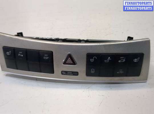 купить Кнопка аварийки на Mercedes CLK W209 2002-2009