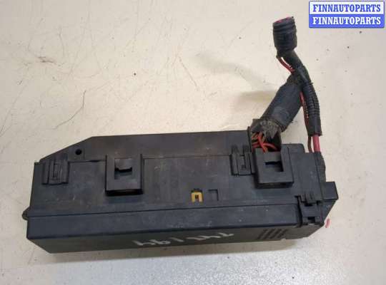 купить Блок предохранителей на Jeep Grand Cherokee 2004-2010