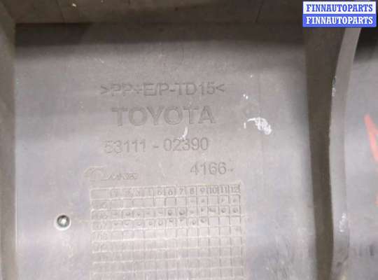 купить Решетка радиатора на Toyota Auris E15 2006-2012