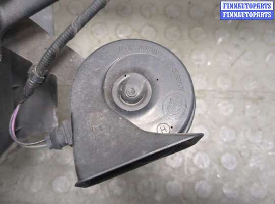 купить Рамка передняя (телевизор) на Land Rover Discovery 3 2004-2009